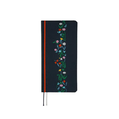Hobonichi Weeks - Yoshie Watanabe: Petit Bloom (English)